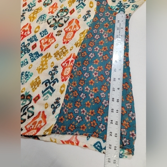 FARMERS MARKET by One World Mix Ikat Printed Woven Crochet Detailed Blouse Ivory - Picture 2 of 10